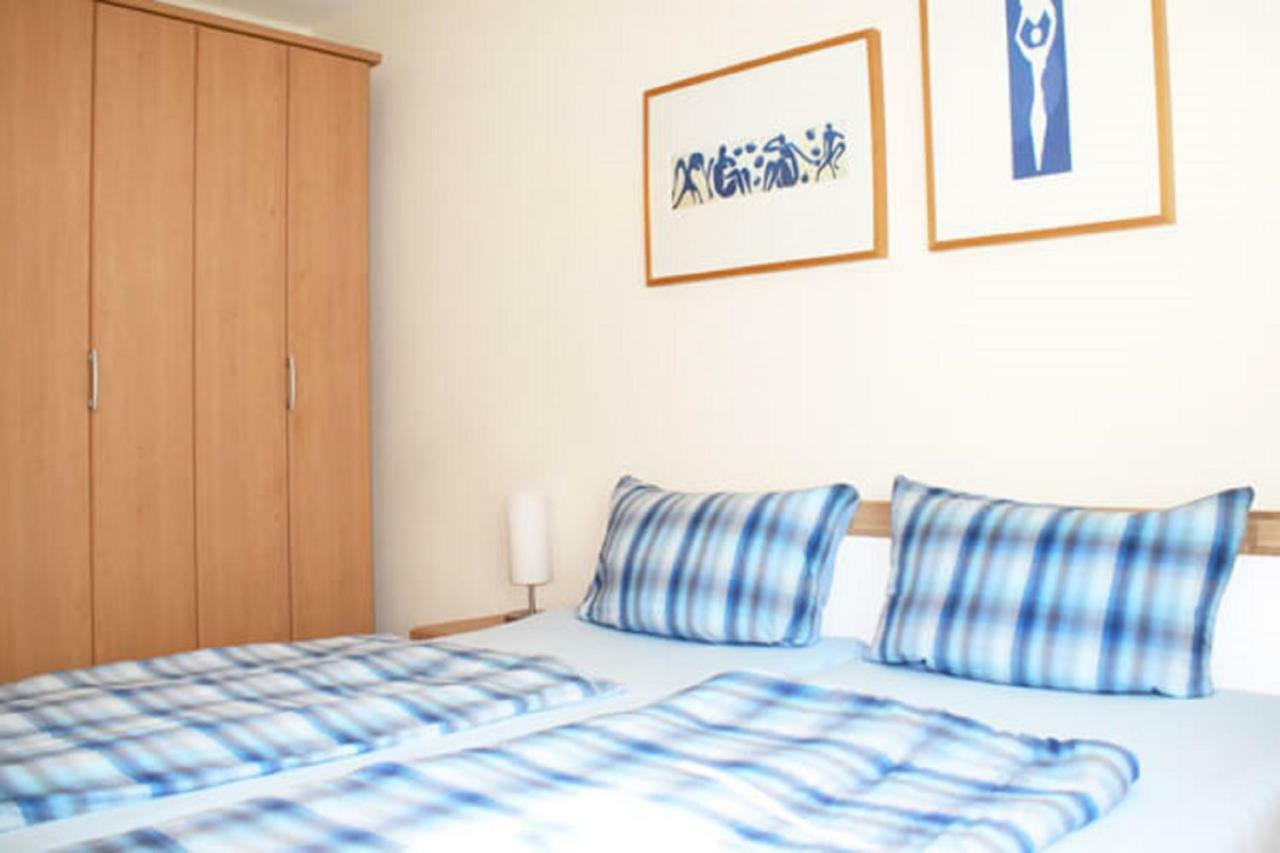 Quick Apartment